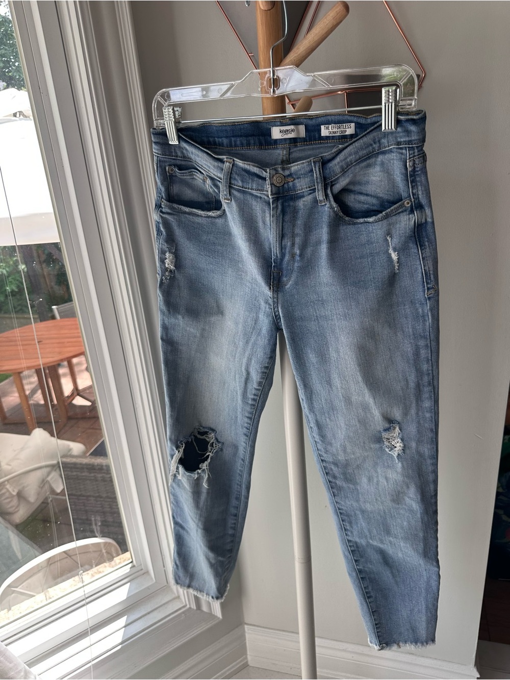 KENSIE The Effortless Skinny Crop Light Blue Distressed Ankle Denim Jeans 29 8